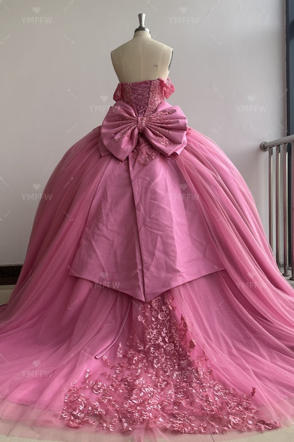 Vestido de Quinceañera Azul Marino con Lentejuelas, Apliques de Cuentas, Brillos y Escote Bardot YQ1055