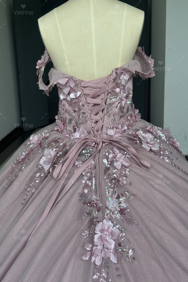 Vestido de Quinceañera Azul Marino con Lentejuelas, Apliques de Cuentas, Brillos y Escote Bardot YQ1055
