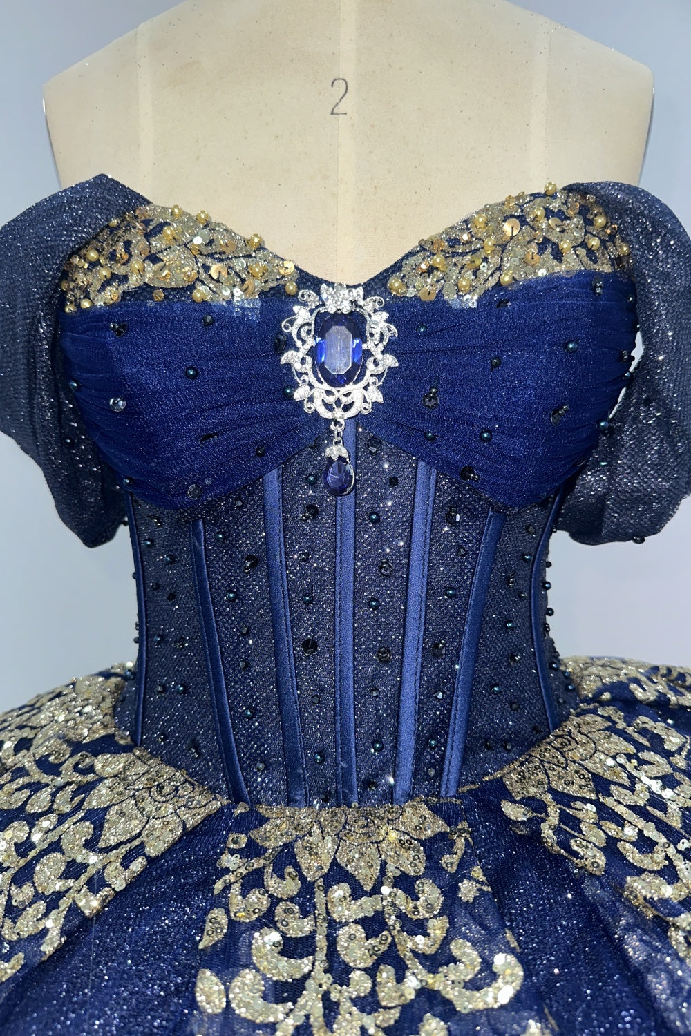 Off Shoulder Sleeveless Beaded Gold Appliques Bow Knot Glitter Navy Quinceañera Dress Y1007