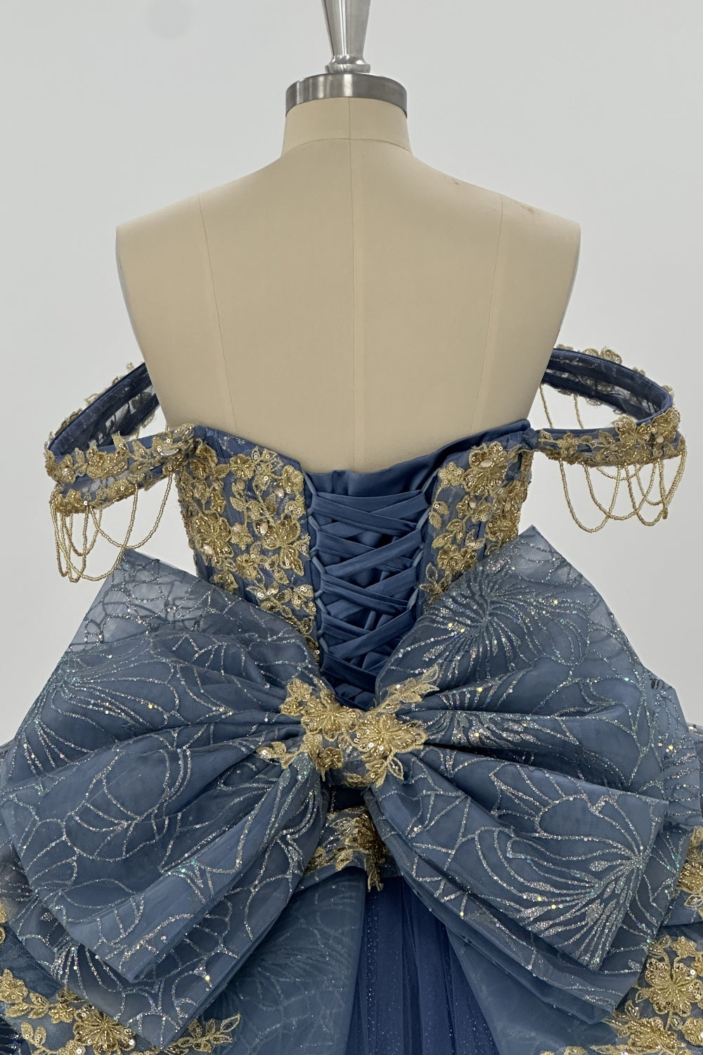 Off Shoulder Sleeveless Beaded Sequins Appliques Detachable Train Ruffles Bow Knot Haze Blue Quinceañera Dress Y1008