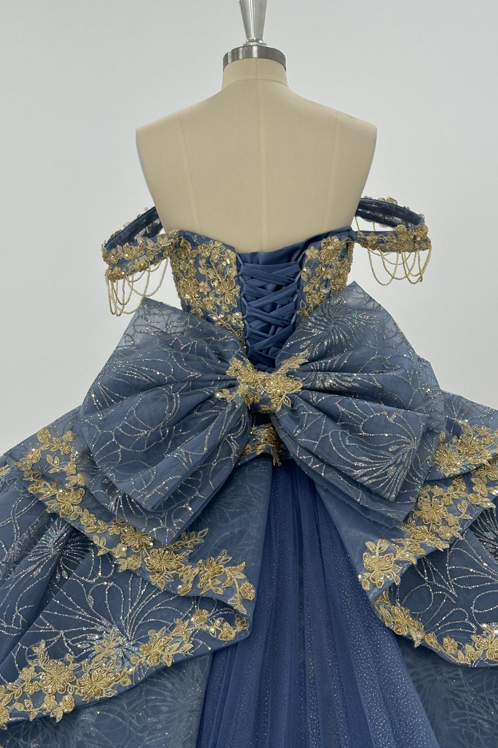 Off Shoulder Sleeveless Beaded Sequins Appliques Detachable Train Ruffles Bow Knot Haze Blue Quinceañera Dress Y1008