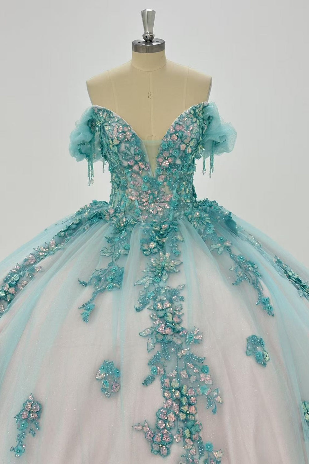 Off Shoulder Sleeveless Beaded Sequins Appliques Blue Quinceañera Dress Y1012