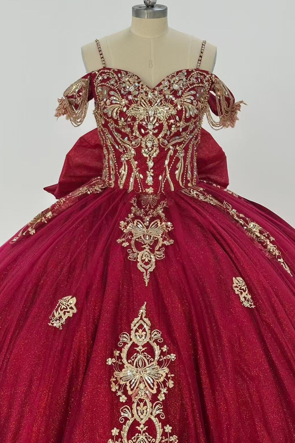 Off Shoulder Spaghetti Straps Sleeveless Beaded Gold Appliques Bow Knot Burgundy Quinceañera Dress Y1015