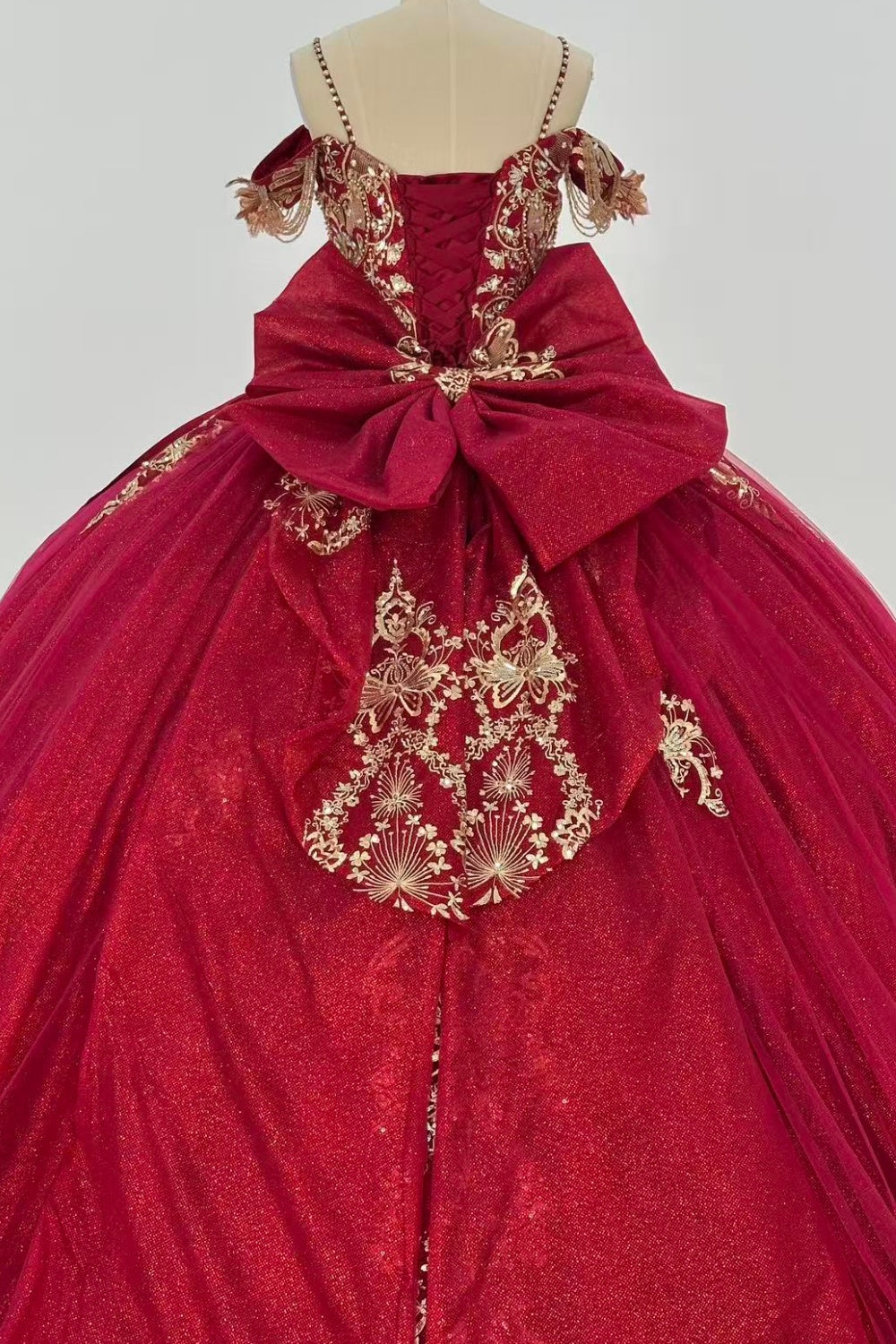 Off Shoulder Spaghetti Straps Sleeveless Beaded Gold Appliques Bow Knot Burgundy Quinceañera Dress Y1015