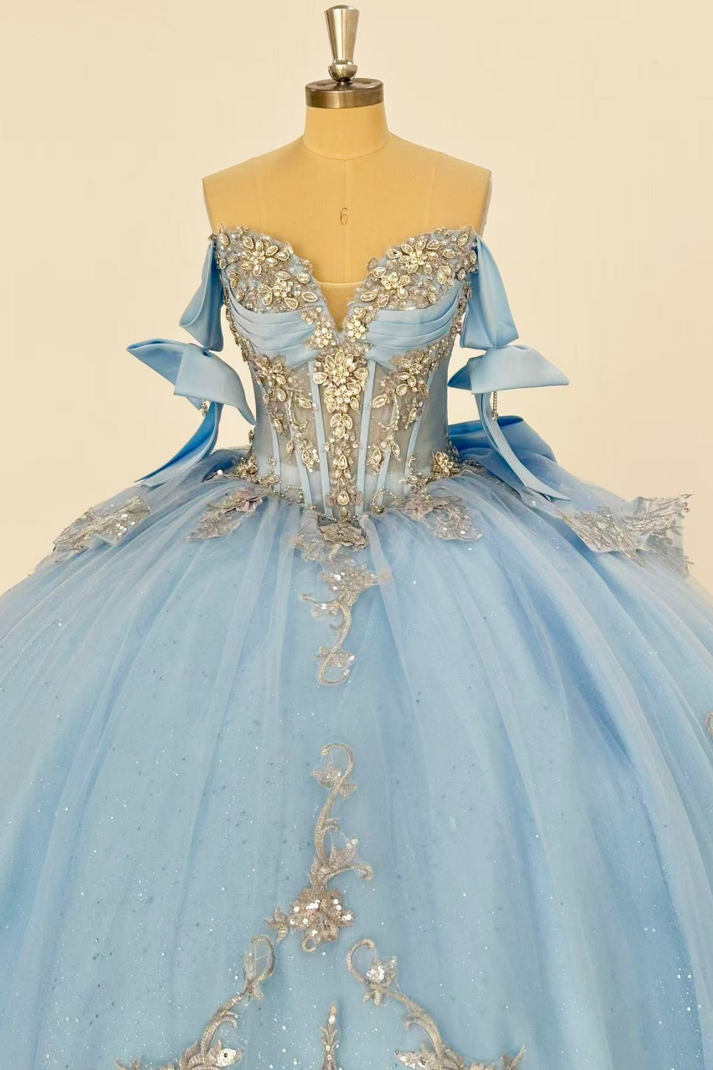 Off Shoulder Sleeveless Beaded Bow Knot Sliver Appliques Blue Quinceañera Dress Y1018