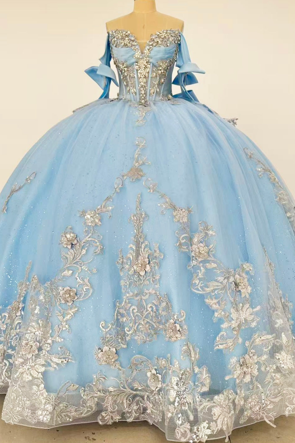Off Shoulder Sleeveless Beaded Bow Knot Sliver Appliques Blue Quinceañera Dress Y1018