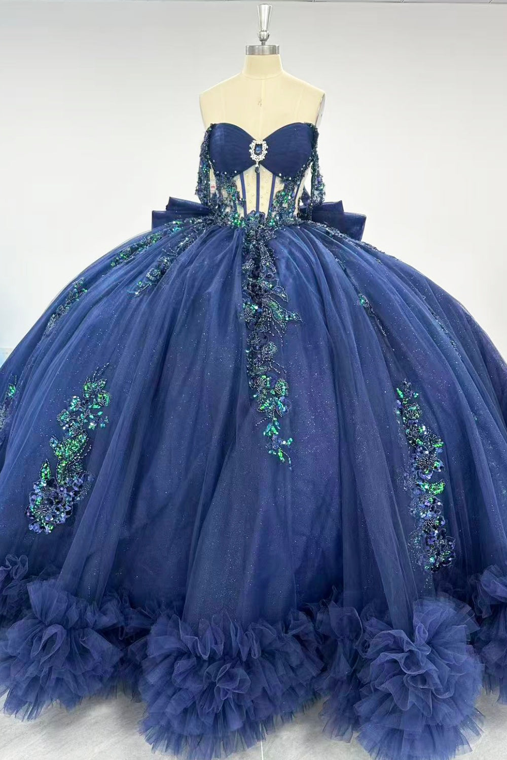 Off Shoulder Sleeveless Beaded Appliques Bow Knot Ruffles Tiered Quinceañera Dress Y1021