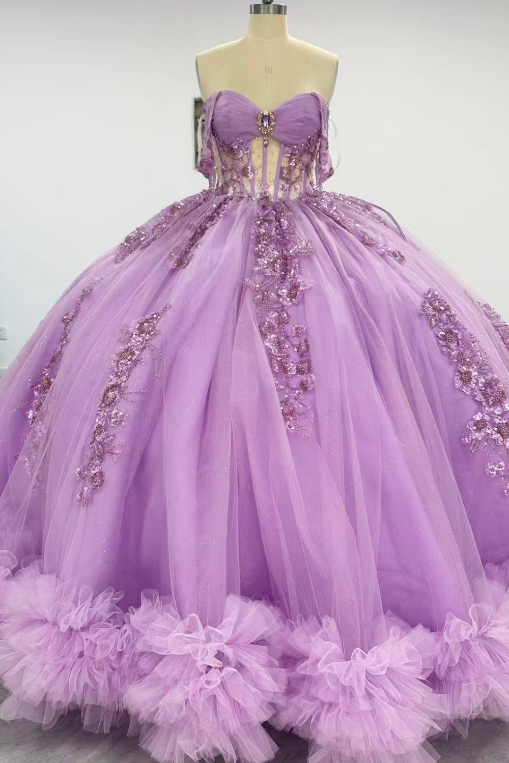 Off Shoulder Sleeveless Beaded Appliques Bow Knot Ruffles Tiered Quinceañera Dress Y1021
