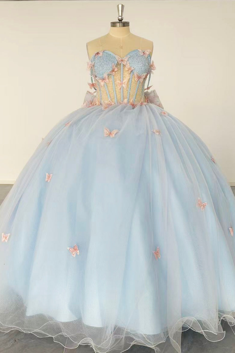 Off Shoulder Sleeveless Beaded 3D Butterfly Appliques Bow Knot Baby Blue Quinceañera Dress Y1023
