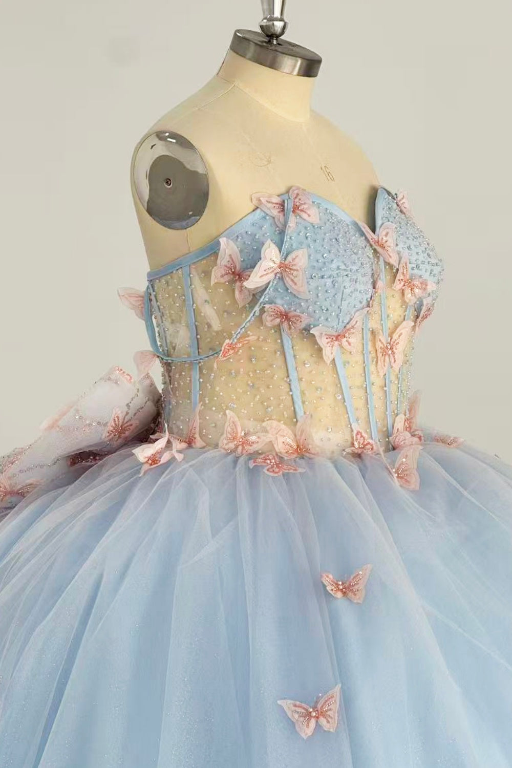 Off Shoulder Sleeveless Beaded 3D Butterfly Appliques Bow Knot Baby Blue Quinceañera Dress Y1023