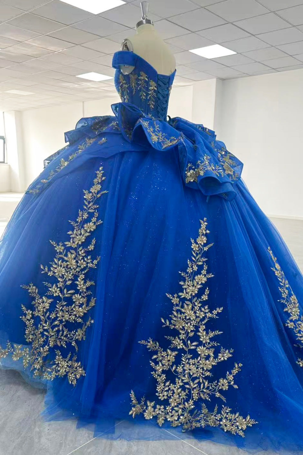 Off Shoulder Sleeveless Gold Appliques Ruffles Royal Blue Quinceañera Dress Y1024