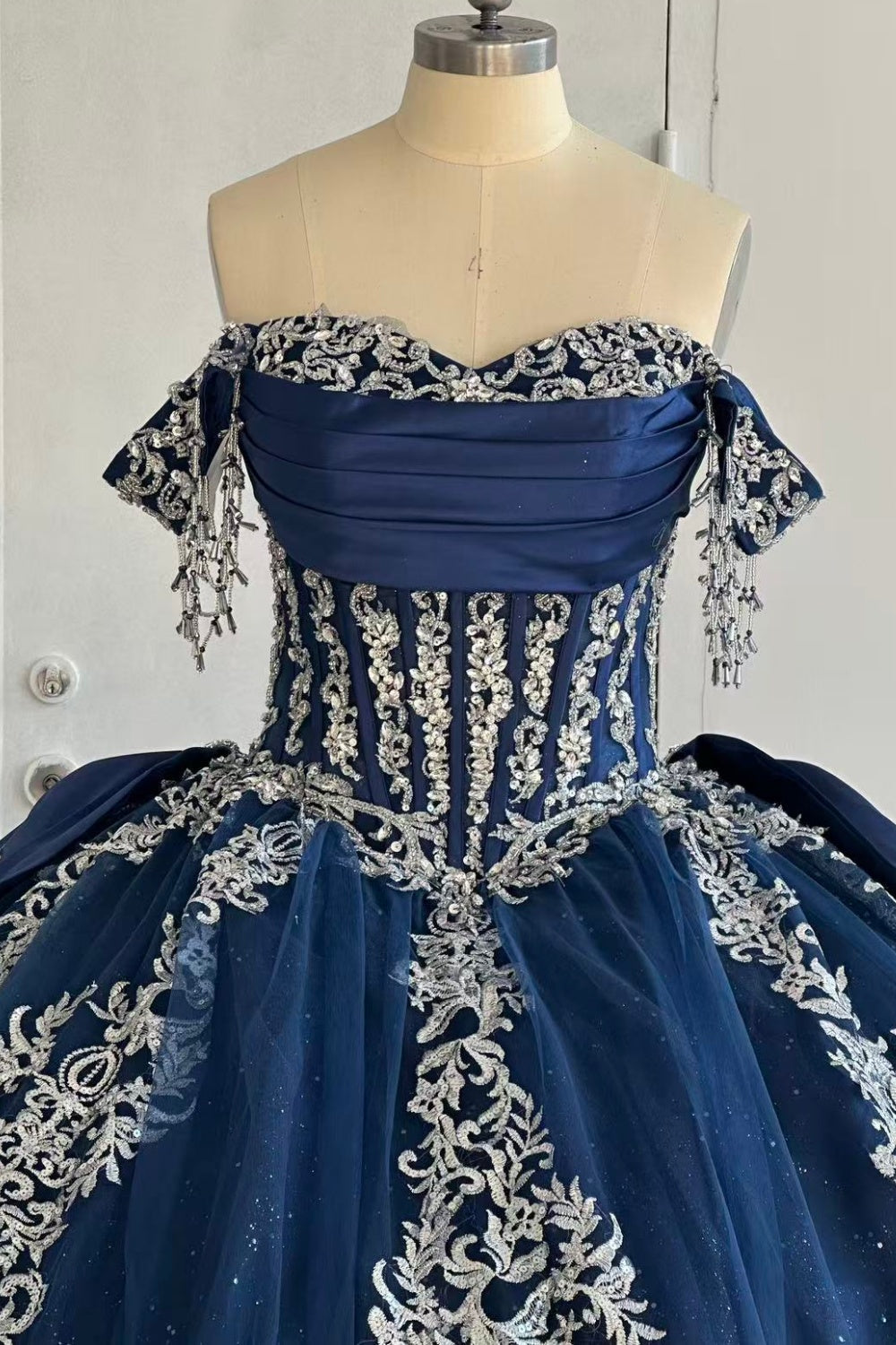Off Shoulder Sleeveless Silver Sequins Appliques Navy Quinceañera Dress Y1025