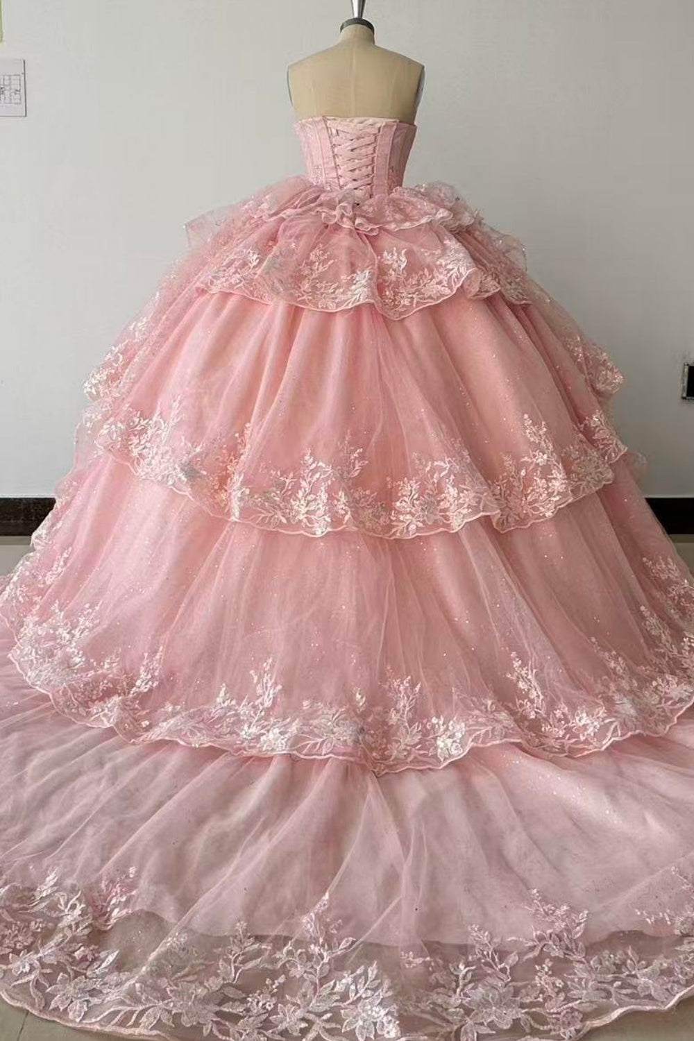 Strapless Sleeveless Ruffles Sequins Appliques Ruffles Tiered Pink Quinceañera Dress Y1027