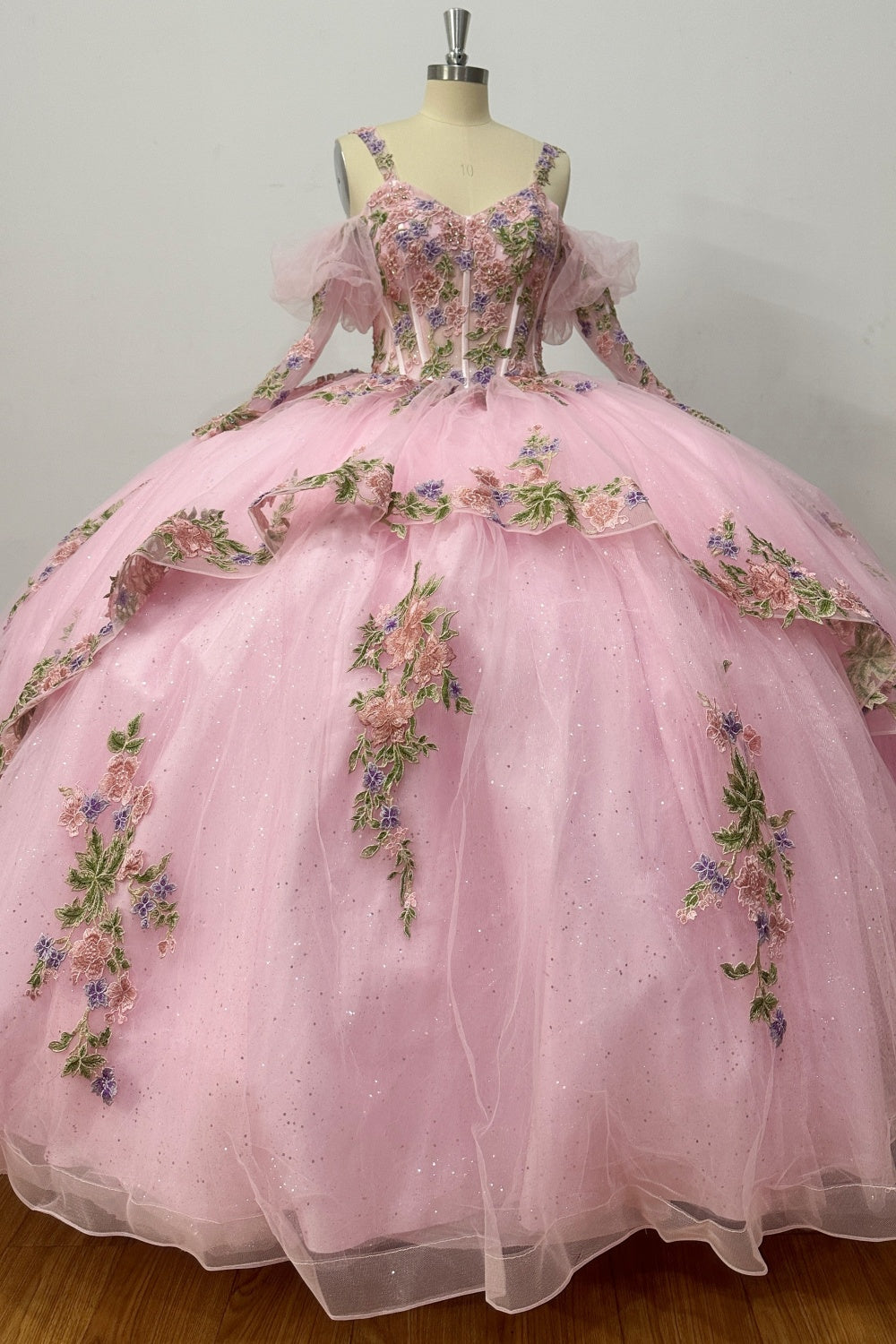 Vestido de Quinceañera Azul Marino con Lentejuelas, Apliques de Cuentas, Brillos y Escote Bardot YQ1055