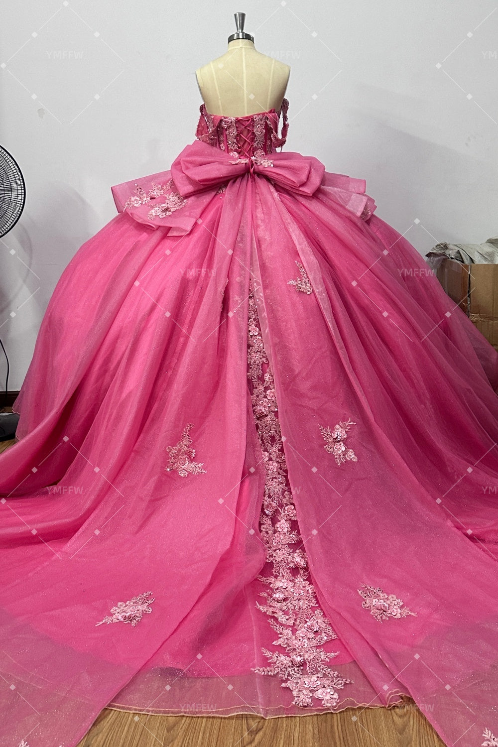 Off Shoulder Sleeveless Beaded Appliques Ruffles Bow Knot Hot Pink Quinceañera Dress Y1038