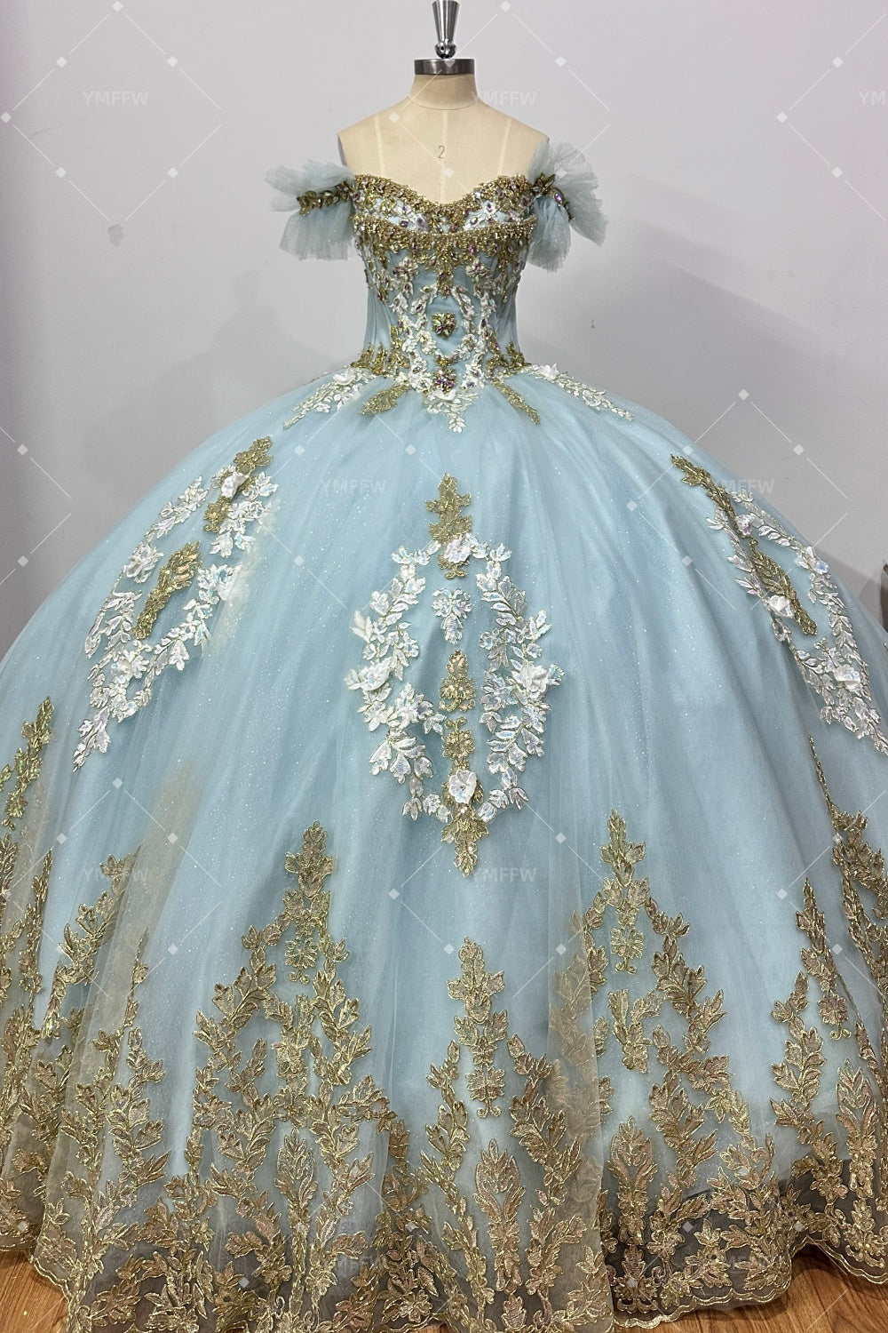Off Shoulder Sleeveless Beaded Appliques Bow Knot Baby Blue Quinceañera Dress Y1039