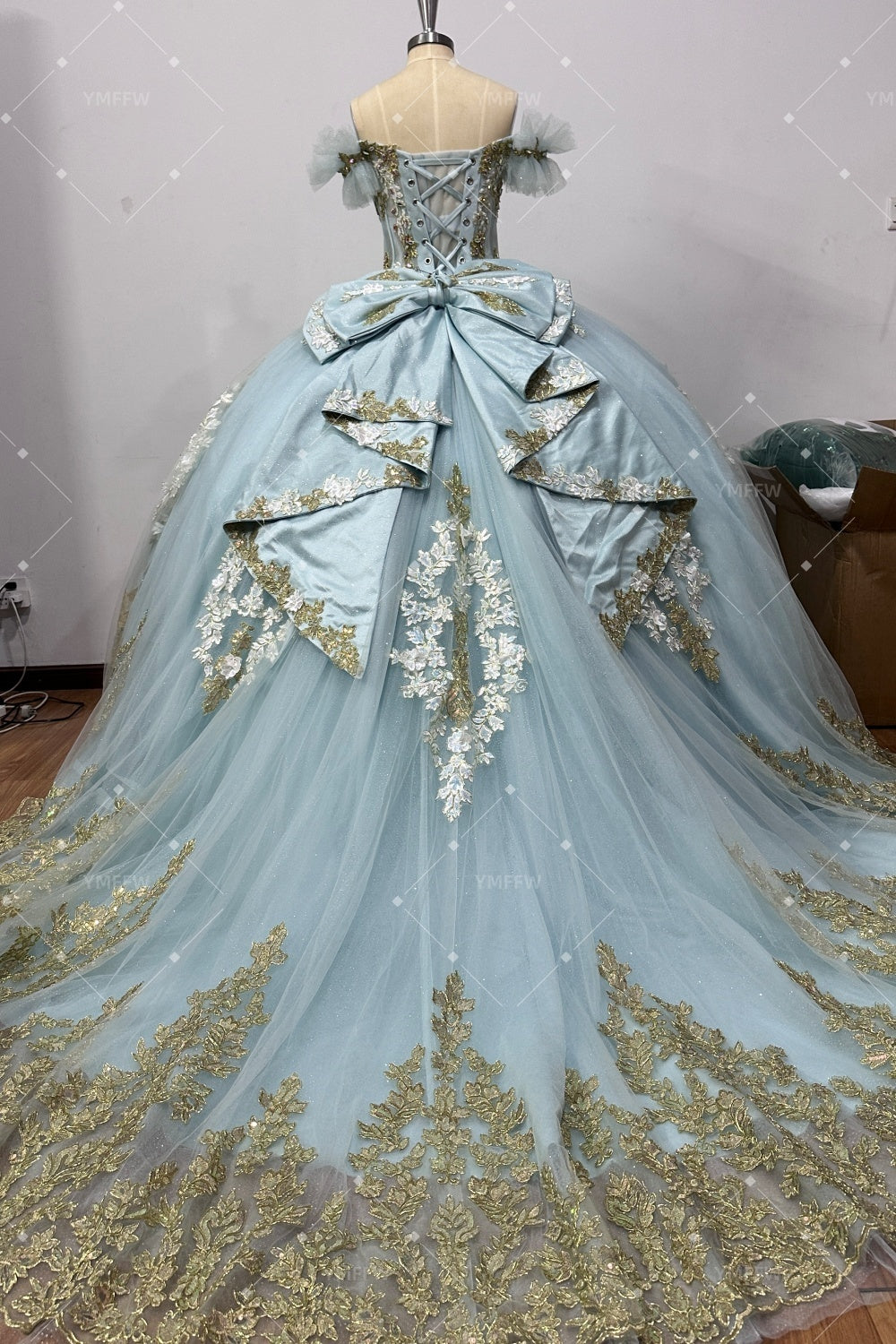 Off Shoulder Sleeveless Beaded Appliques Bow Knot Baby Blue Quinceañera Dress Y1039