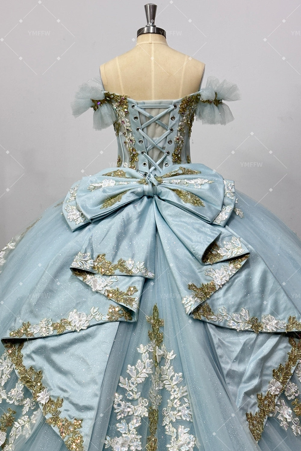 Off Shoulder Sleeveless Beaded Appliques Bow Knot Baby Blue Quinceañera Dress Y1039