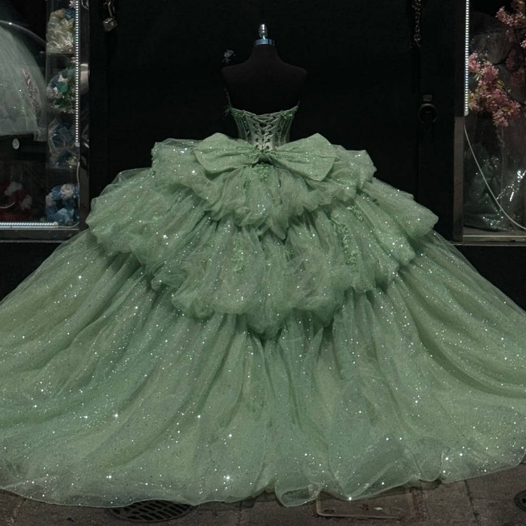 Sweetheart Sleeveless Beaded Appliques Ruched Bow Knot Mint Green Quinceanera Dress YQ1001