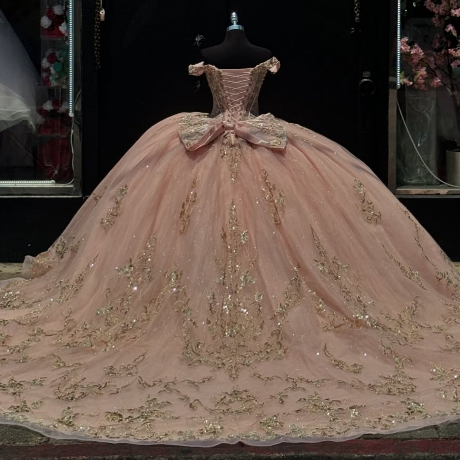 Off Shoulder Sleeveless Beaded Gold Appliques Bow Knot Pink Quinceañera Dress YQ1010