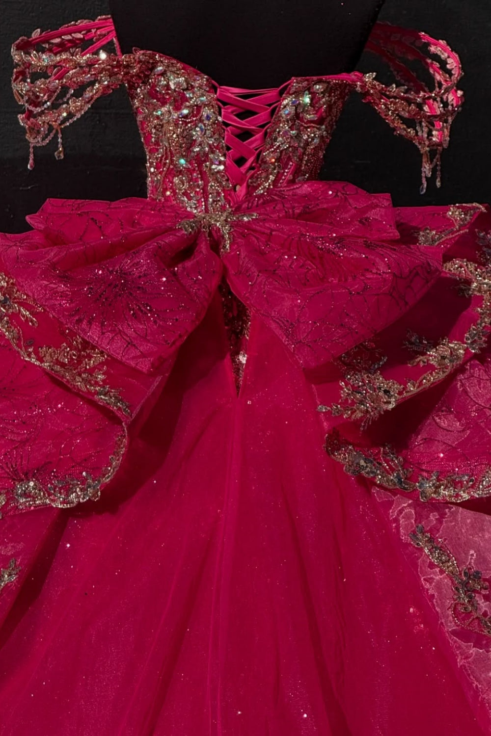 Off Shoulder Sleelevelss Beaded Appliques Bow Knot Ruffles Quinceañera Dress YQ1016