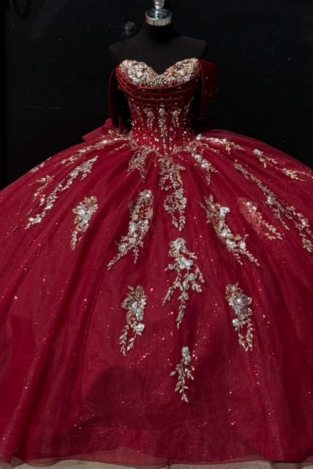Vestidos de quinceañera YQ1020 con lentejuelas doradas, hombros descubiertos, sin mangas y lazo