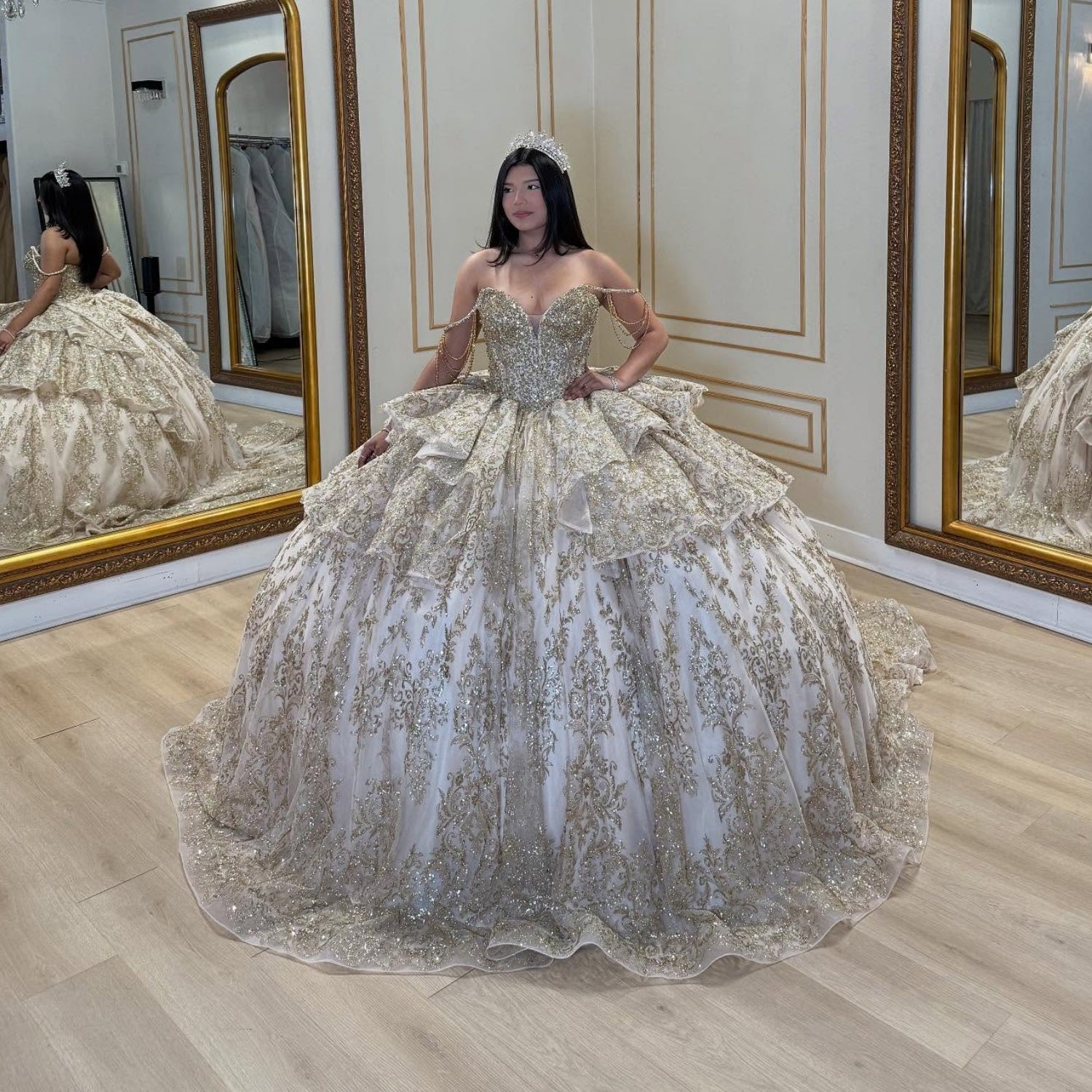 Vestido de Quinceañera YQ1030 con Hombros Descubiertos sin Mangas, Cuentas, Volantes, Brillos Dorados y Lazo