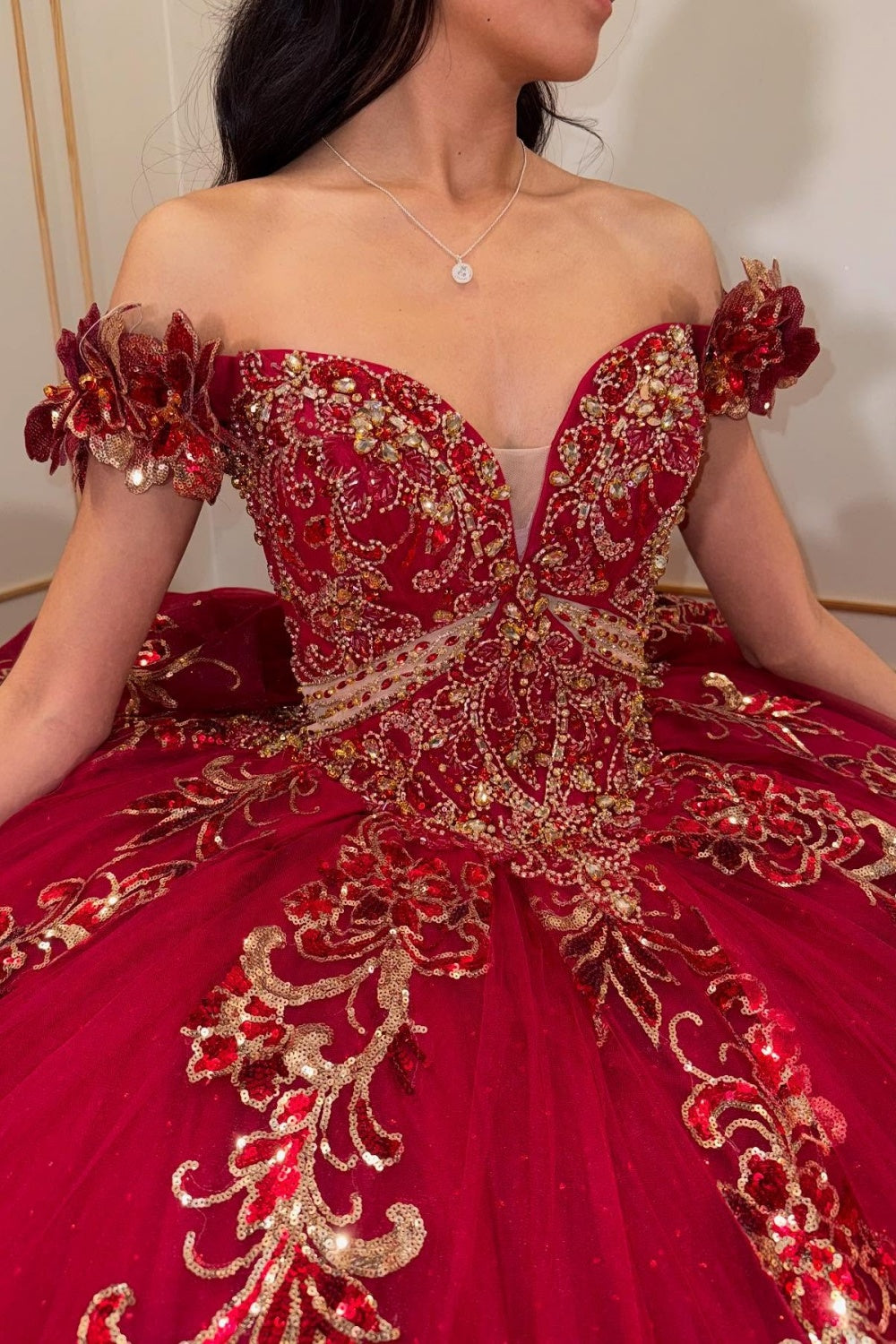 Off Shoulder Sleeveless Beaded Sequins Appliques Bow Knot Quinceañera Dress YQ1033