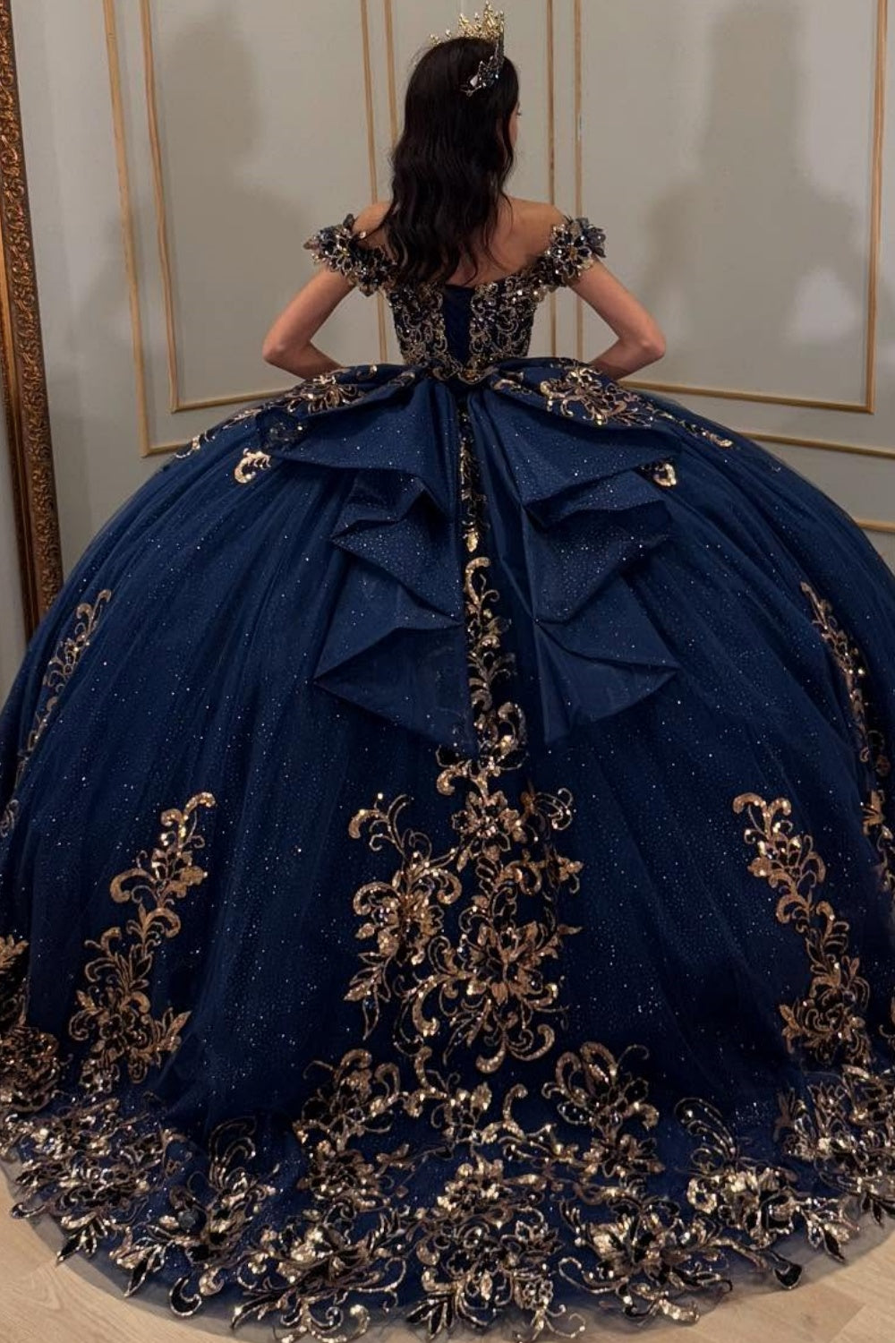 Vestido de Quinceañera con Hombros Descubiertos, sin Mangas, con Cuentas, Lentejuelas, Apliques y Lazo YQ1033