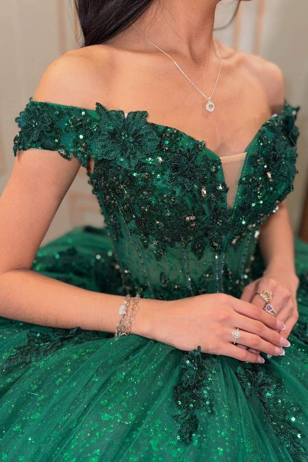 Off Shoulder Sleeveless Beaded Sequins Appliques Glitter Quinceañera Dress YQ1038