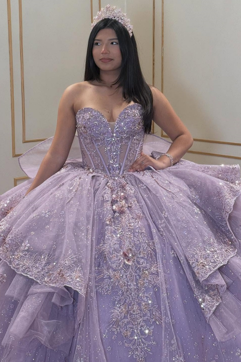 Sweetheart Sleeveless Sequins Appliques Tiered Flowers Lilac Quinceañera Dress YQ1048