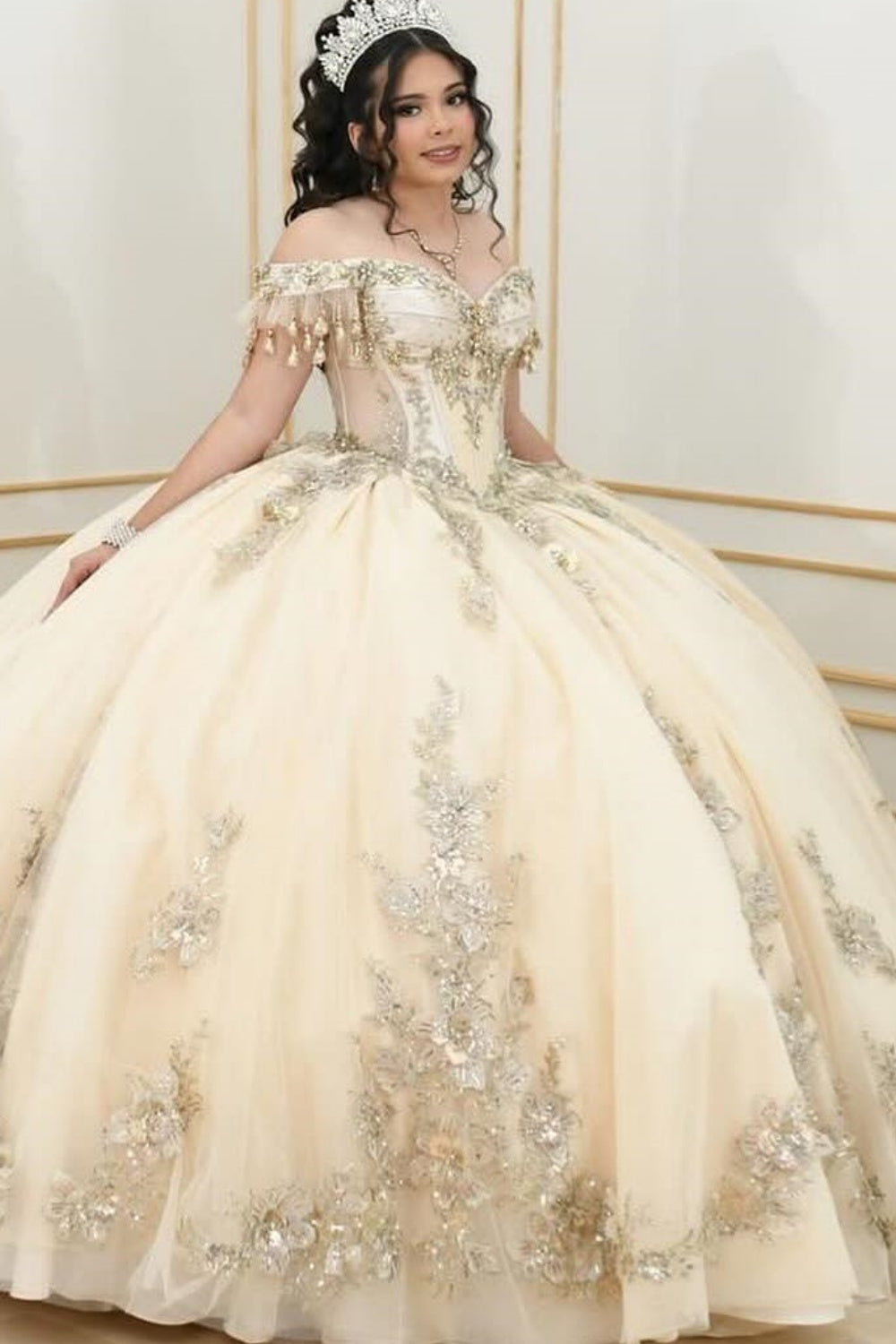 Off Shoulder Sleeveless Beaded Sequins 3D Flower Appliques Quinceañera Dress YQ1053
