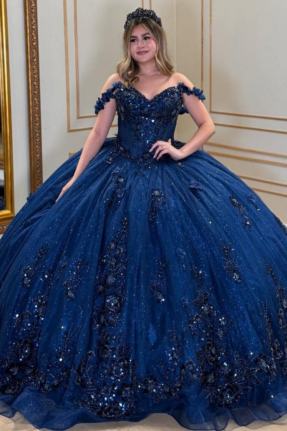 Vestido de Quinceañera Azul Marino con Lentejuelas, Apliques de Cuentas, Brillos y Escote Bardot YQ1055