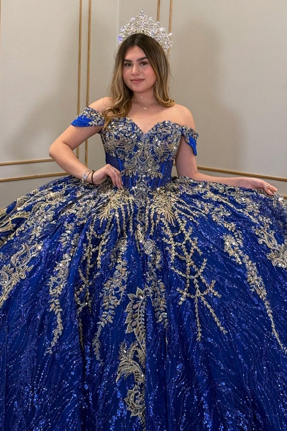 Off Shoulder Sleeveless Beaded Sequins Appliques Royal Blue Glitter Quinceañera Dress YQ1056