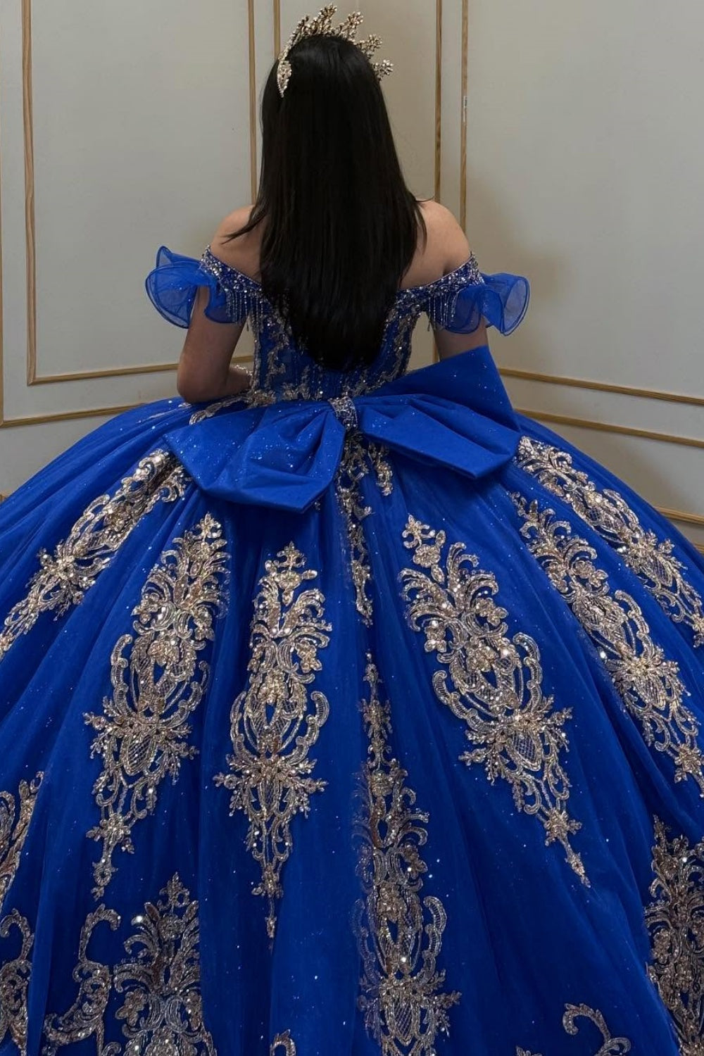 Off Shoulder Sleeveless Sequins Appliques Bow Knot Royal Blue Quinceañera Dress YQ1058
