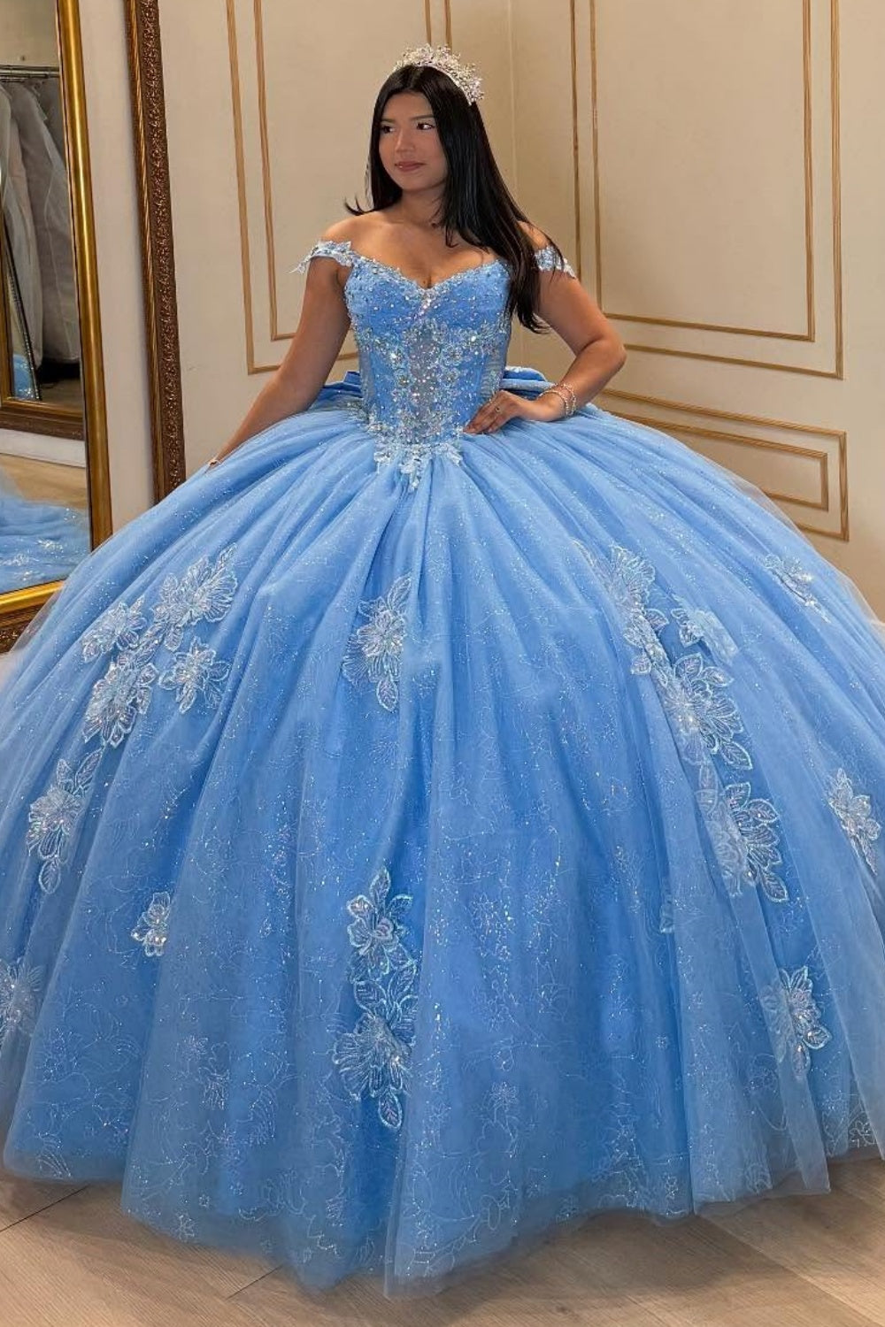 Vestido de Quinceañera Azul Marino con Lentejuelas, Apliques de Cuentas, Brillos y Escote Bardot YQ1055