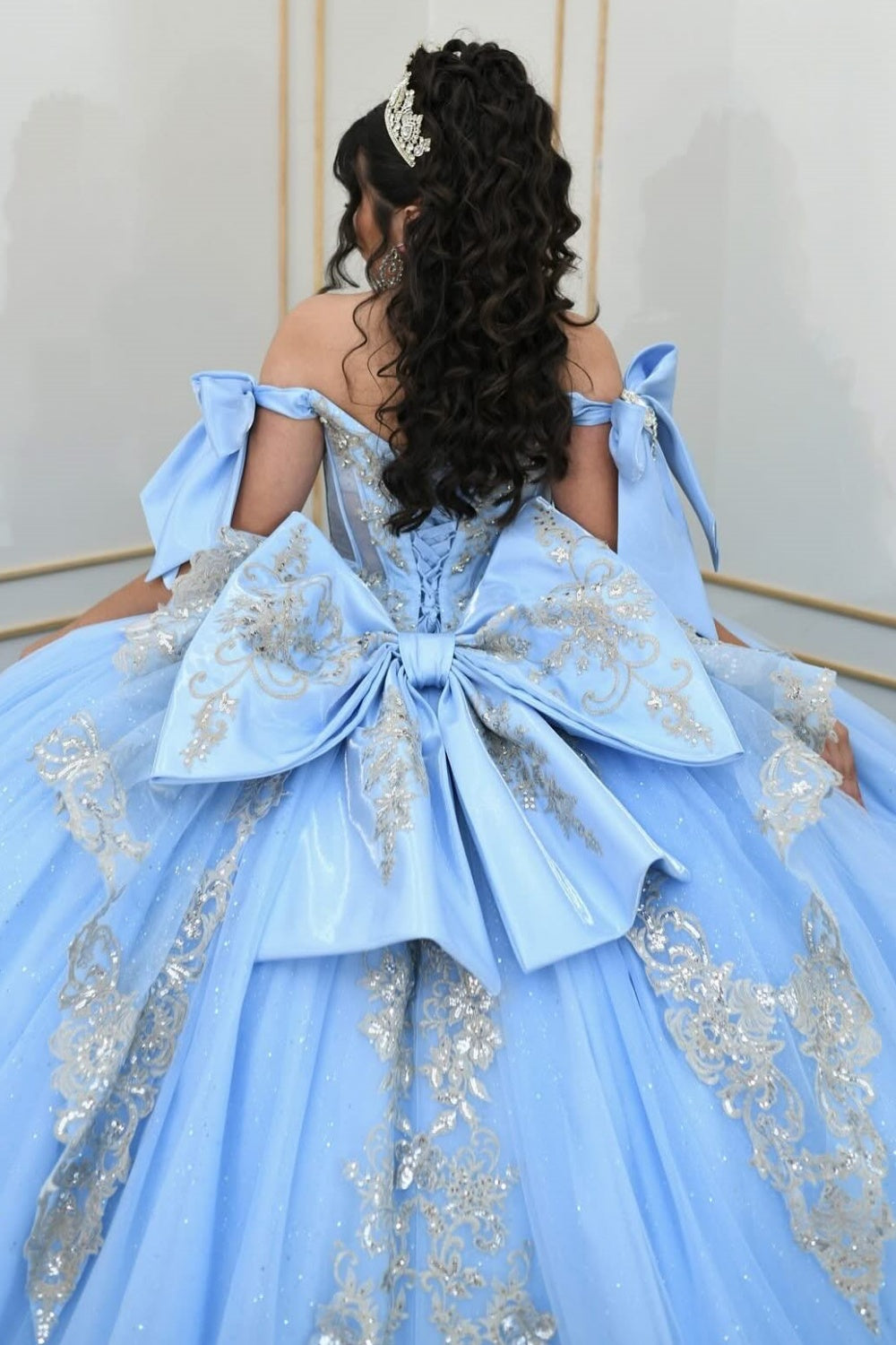 Off Shoulder Sleeveless Beaded Appliques Bow Knot Quinceañera Dress YQ1063