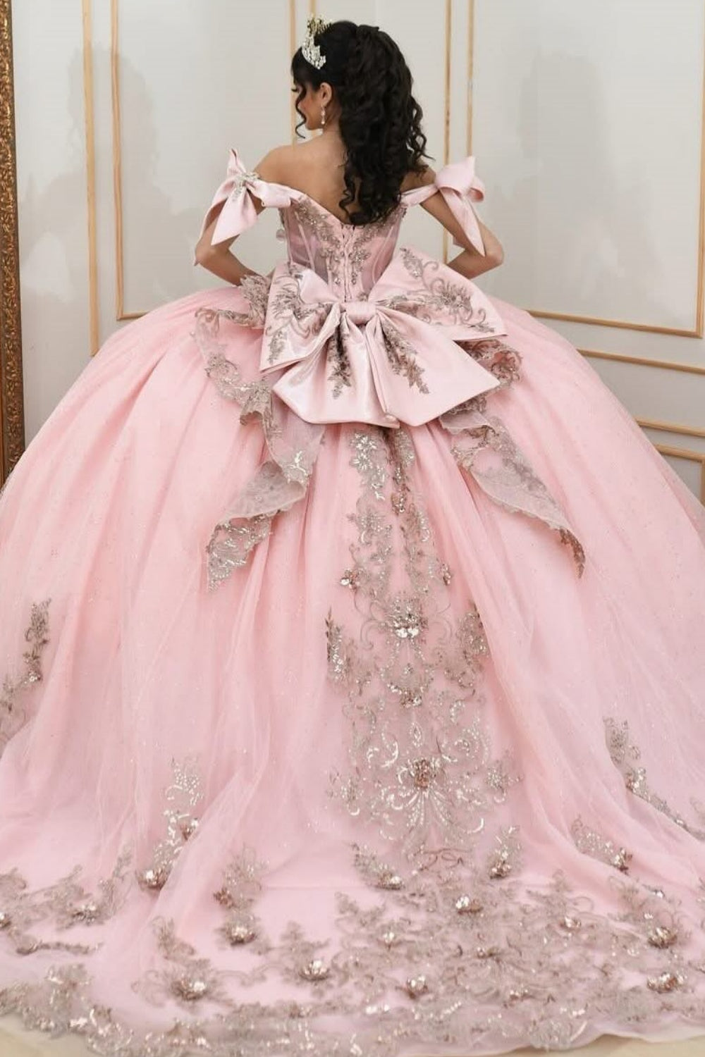Off Shoulder Sleeveless Beaded Appliques Bow Knot Quinceañera Dress YQ1063