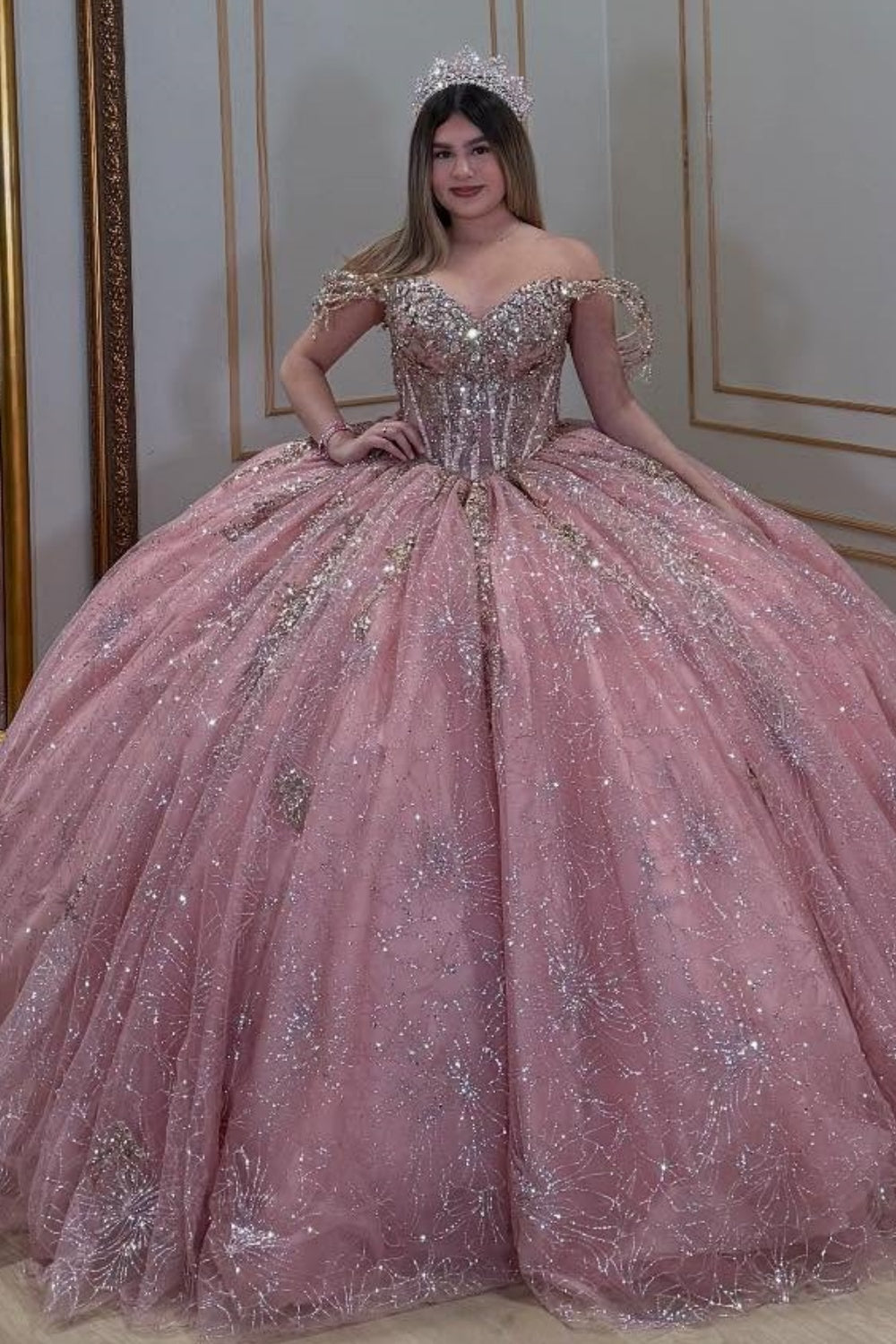 Vestido de Quinceañera Azul Marino con Lentejuelas, Apliques de Cuentas, Brillos y Escote Bardot YQ1055