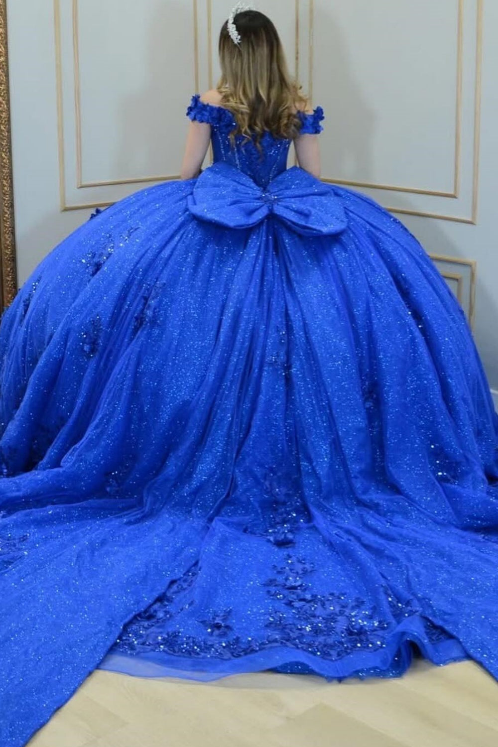 Off Shoulder Sleeveless Beaded 3D Flower Appliques Bow Knot Quinceañera Dress YQ1069