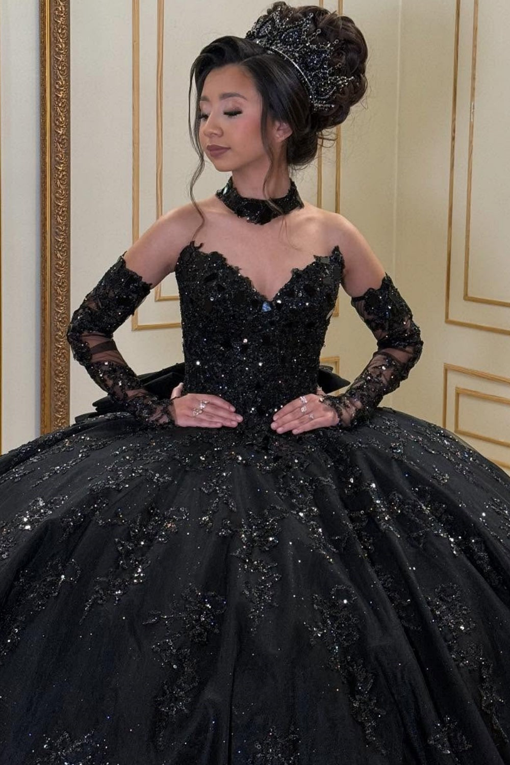 Vestido de Quinceañera Azul Marino con Lentejuelas, Apliques de Cuentas, Brillos y Escote Bardot YQ1055