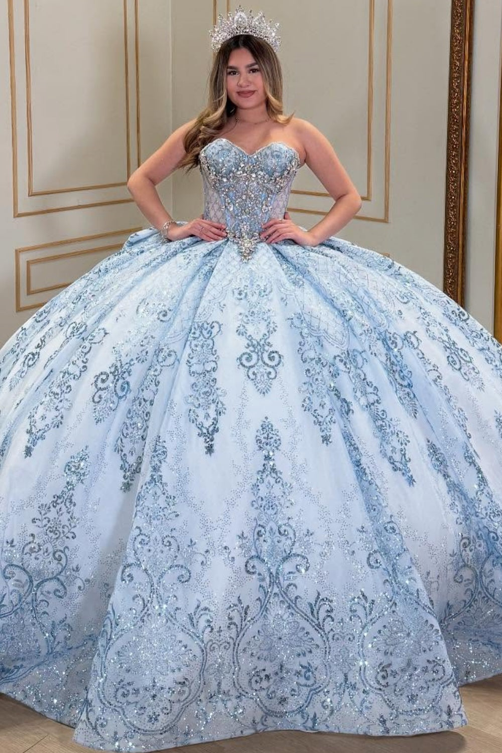 Vestido de Quinceañera Azul Marino con Lentejuelas, Apliques de Cuentas, Brillos y Escote Bardot YQ1055