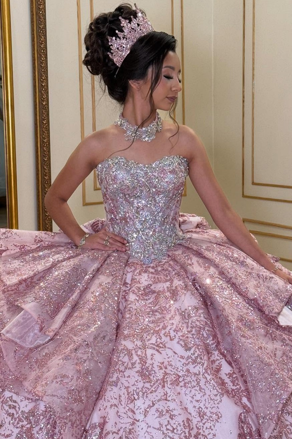 Vestido de Quinceañera Azul Marino con Lentejuelas, Apliques de Cuentas, Brillos y Escote Bardot YQ1055
