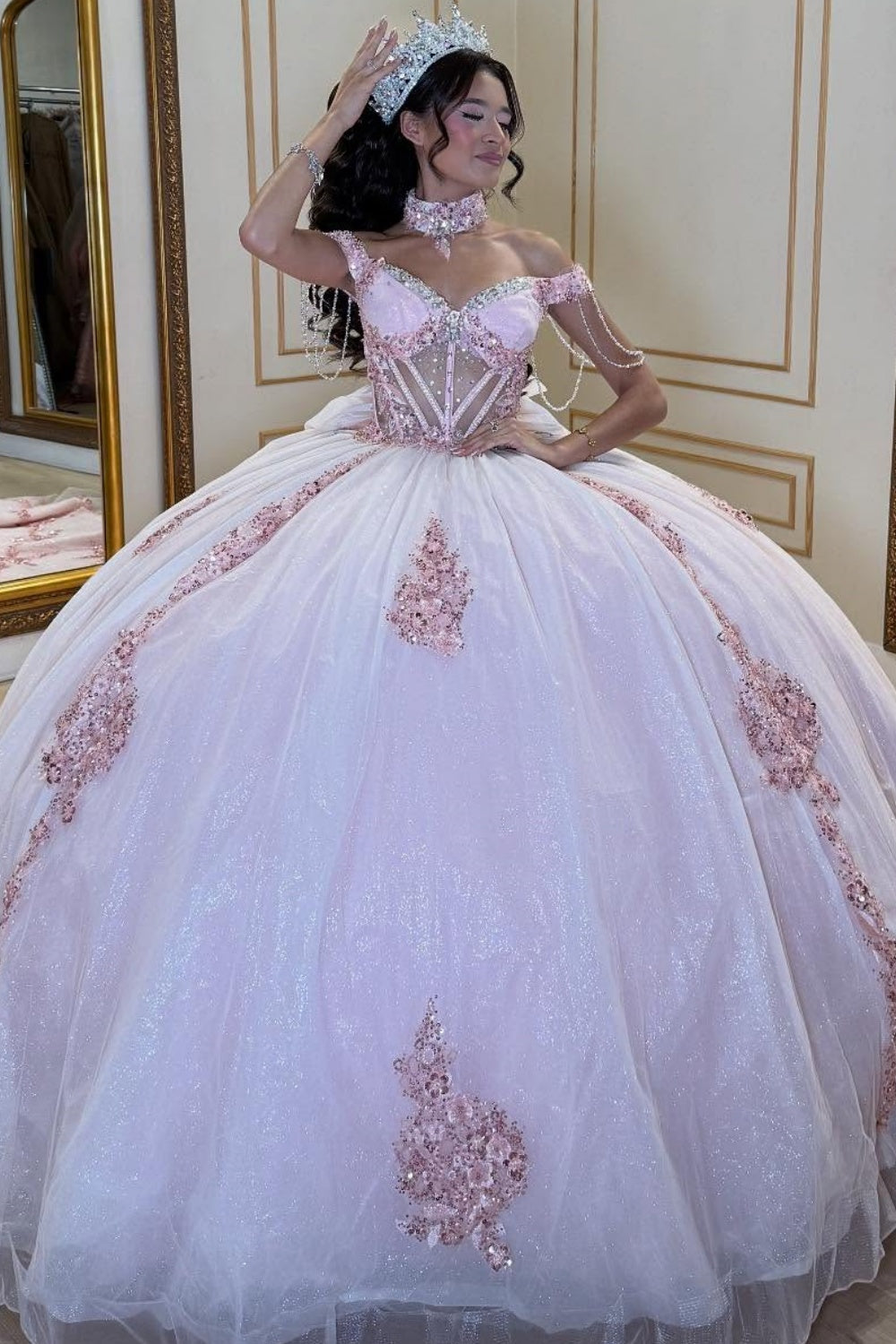 Vestido de Quinceañera Azul Marino con Lentejuelas, Apliques de Cuentas, Brillos y Escote Bardot YQ1055