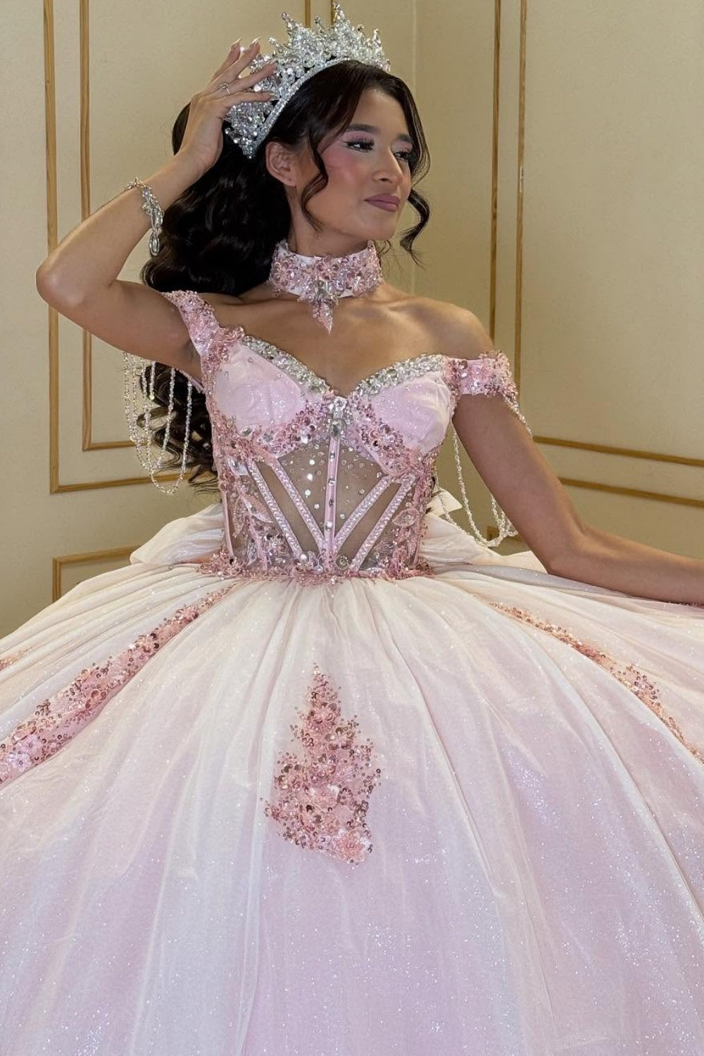 Vestido de Quinceañera Azul Marino con Lentejuelas, Apliques de Cuentas, Brillos y Escote Bardot YQ1055