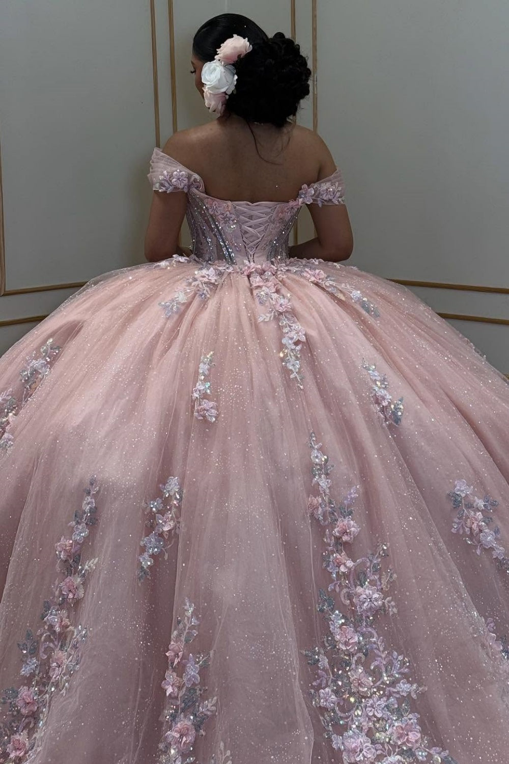 Vestido de Quinceañera Azul Marino con Lentejuelas, Apliques de Cuentas, Brillos y Escote Bardot YQ1055
