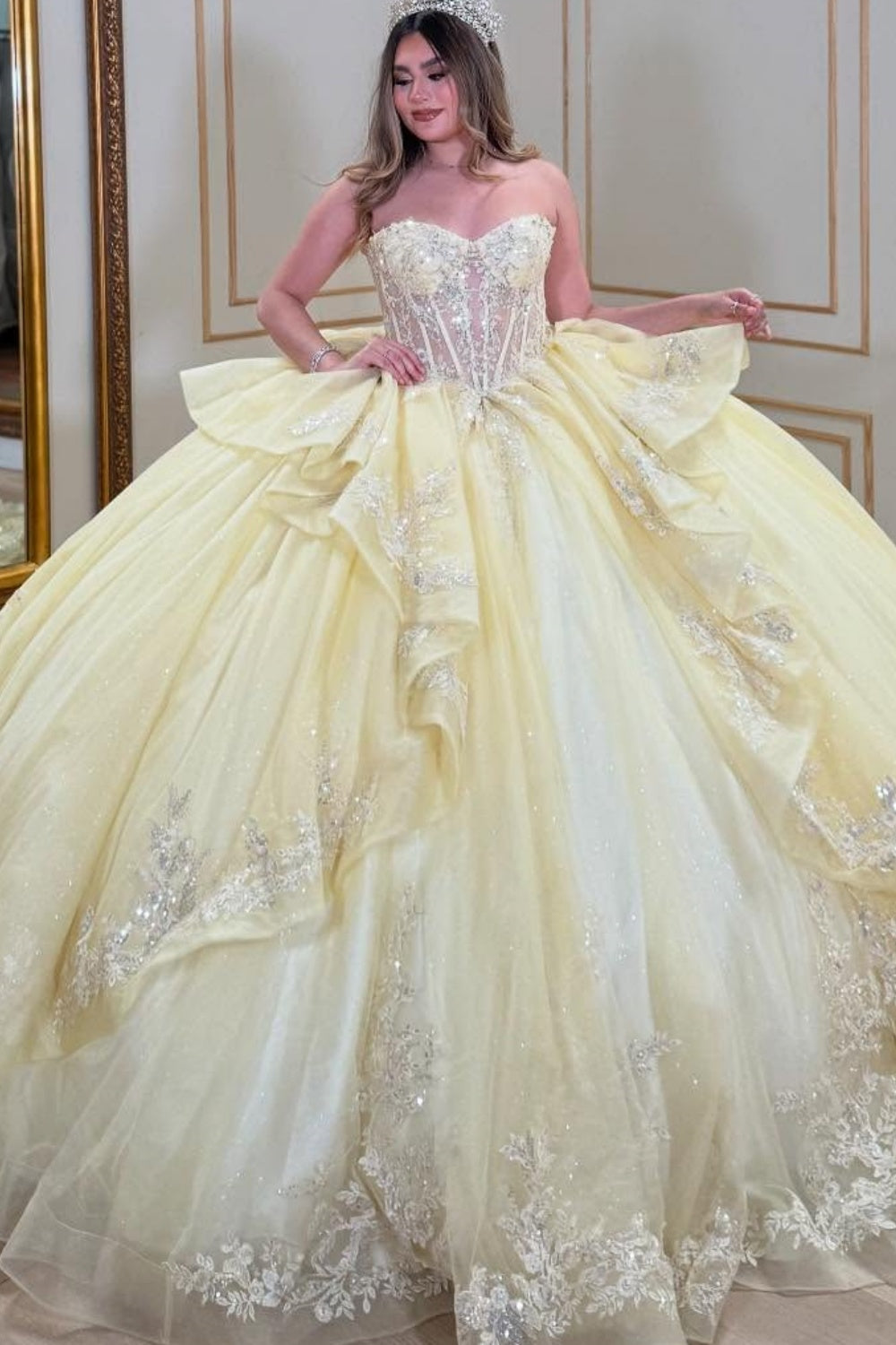 Vestido de Quinceañera Azul Marino con Lentejuelas, Apliques de Cuentas, Brillos y Escote Bardot YQ1055