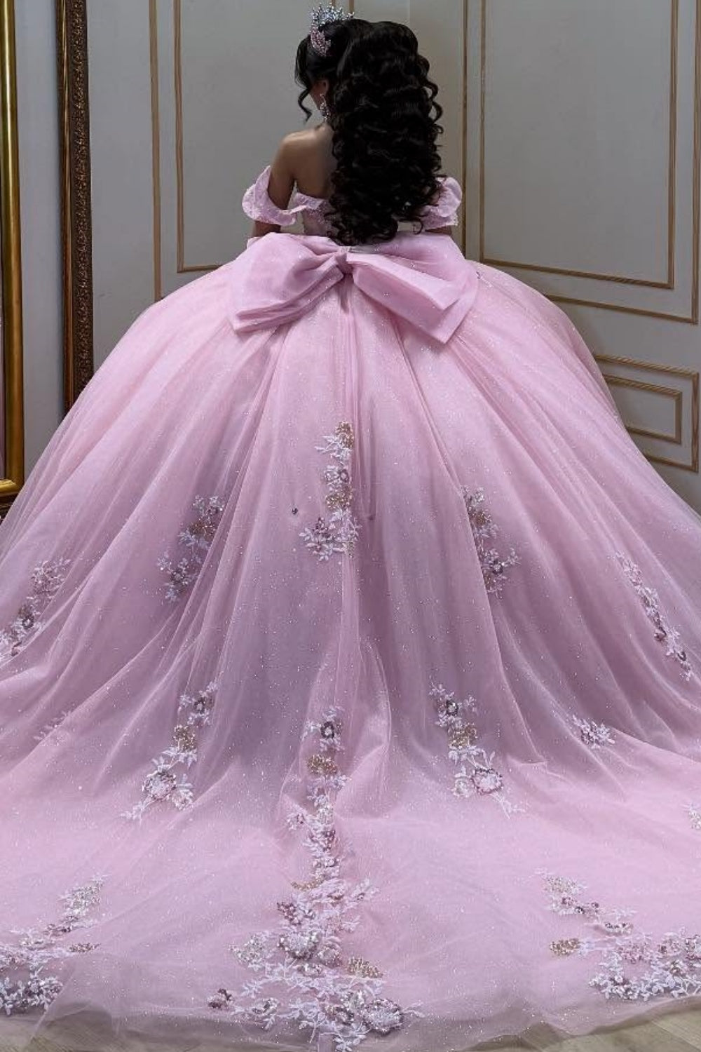 Off Shoulder Sleeveless Beaded Appliques Bow Knot Pink Quinceañera Dress YQ1091