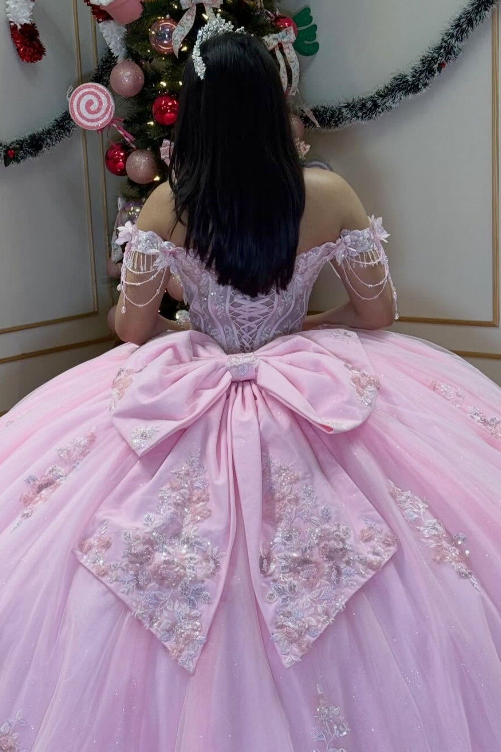 Off Shoulder Sleeveless Beaded Appliques Bow Knot Pink Quinceañera Dress YQ1092