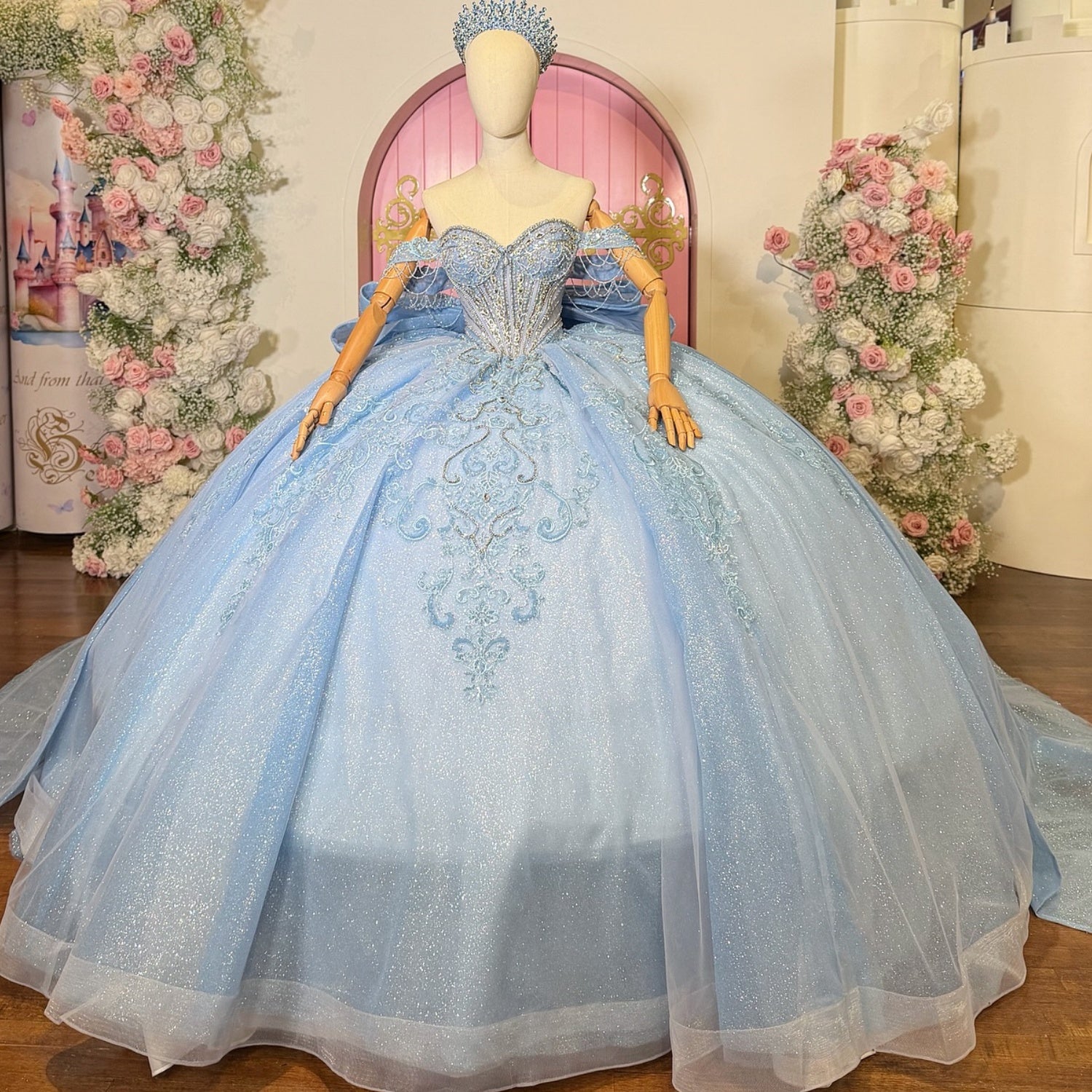 Off Shoulder Sleeveless Beaded Sequins Appliques Bow Knot Blue Glitter Quinceañera Dress YQ1102